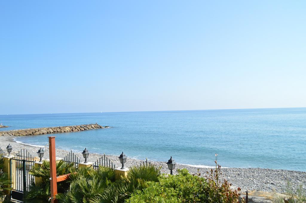 Riva Beach Apartment Riva Ligure Exterior photo